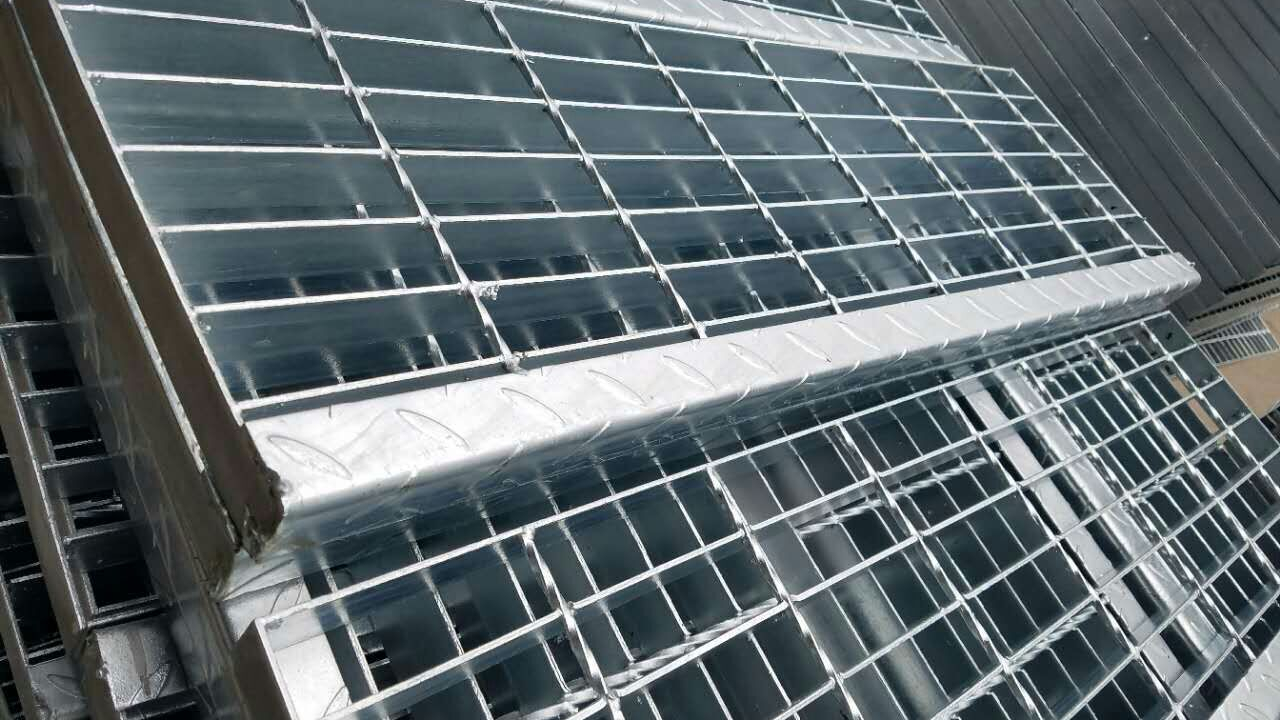 踏步板的特點(diǎn)、分類及用途